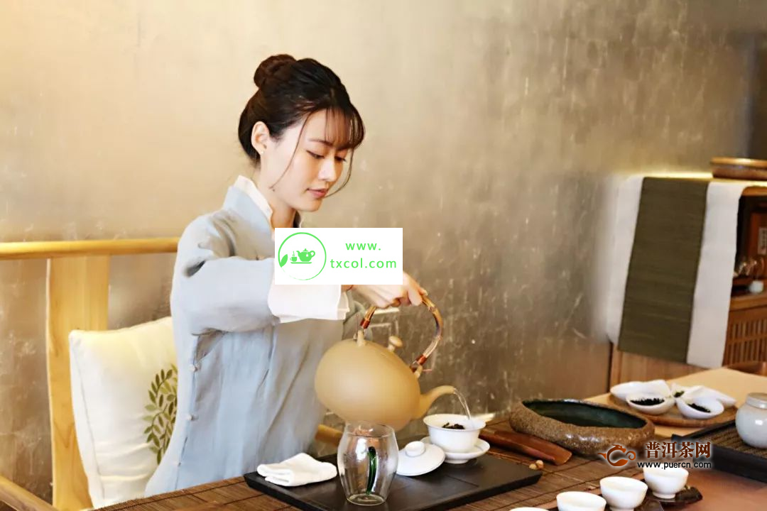 年轻人喝茶喝多了好不好？